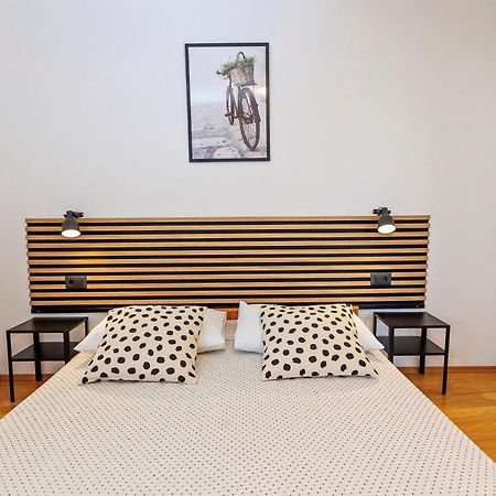 Apartments Baricevic Bol Eksteriør billede