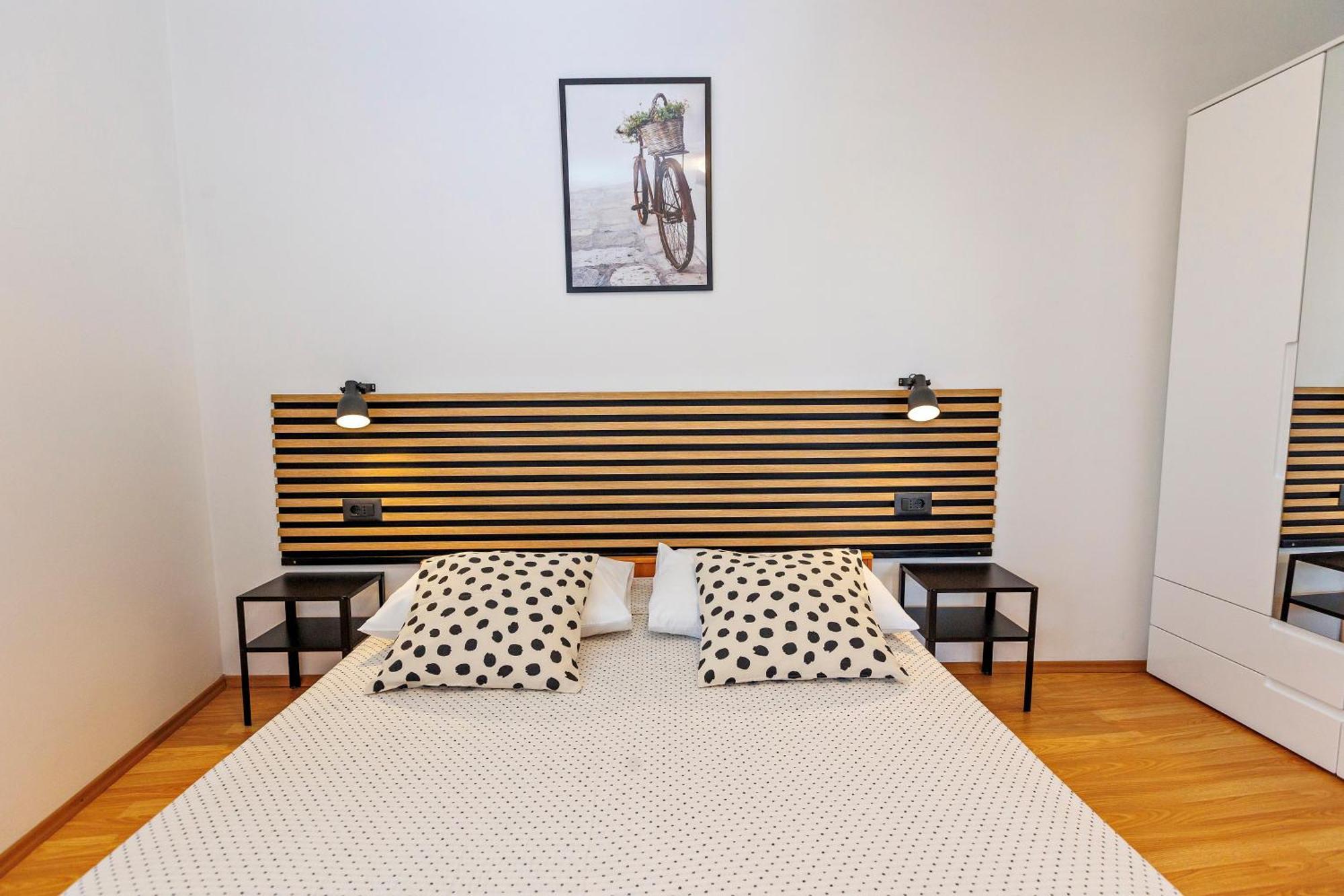 Apartments Baricevic Bol Eksteriør billede